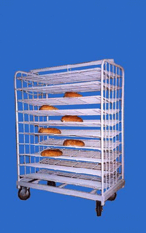 Chlebový regál na koliskách